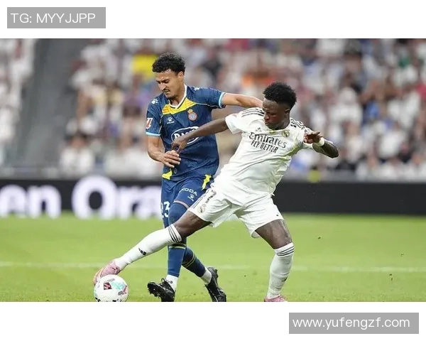 足球场上那些一碰就倒的球星究竟是演技高超还是身体素质欠缺