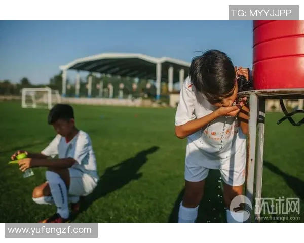 足球球星口才技巧揭秘 如何通过模仿提升表达力与沟通能力